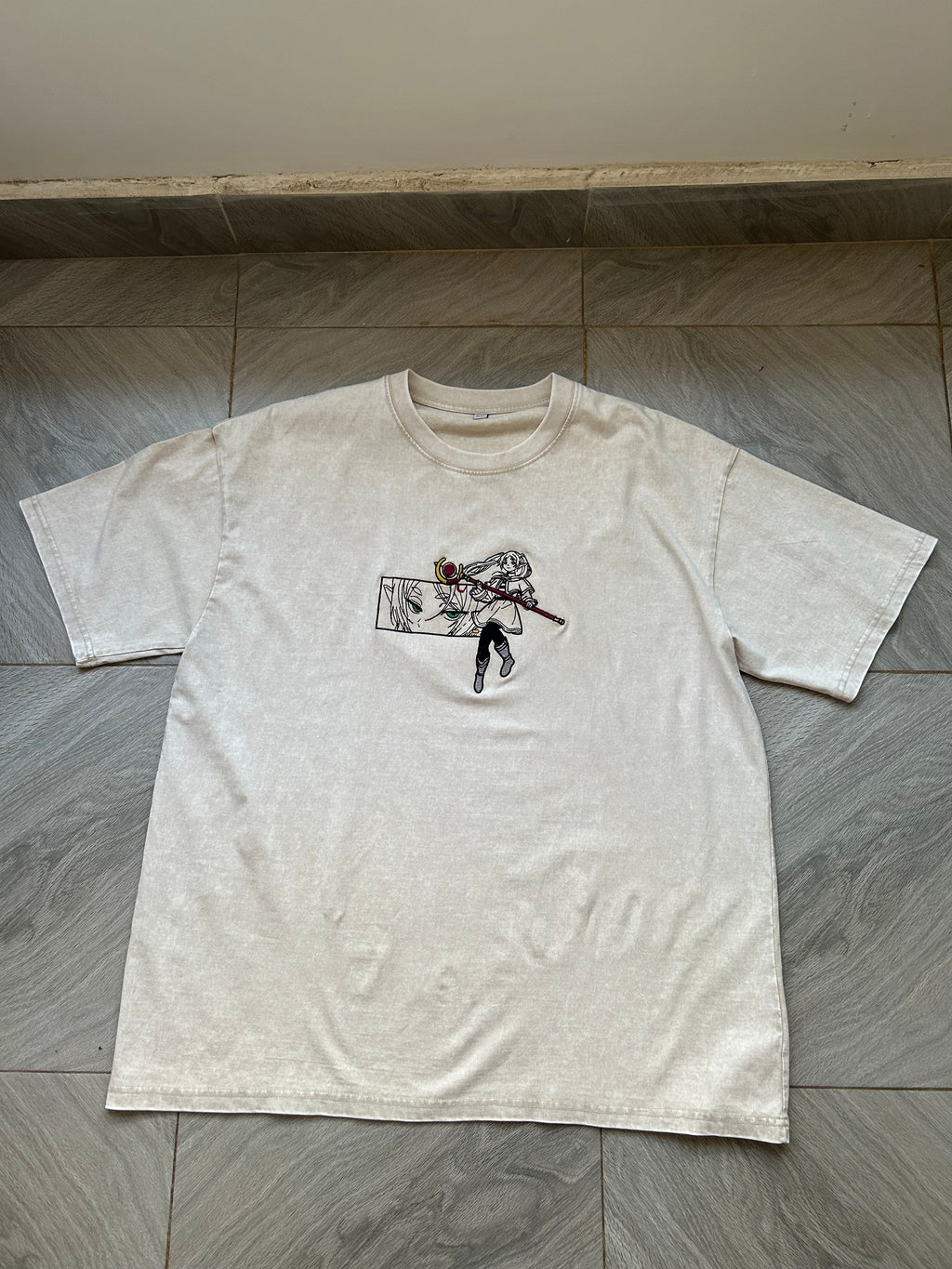 Frieren oversized Tee