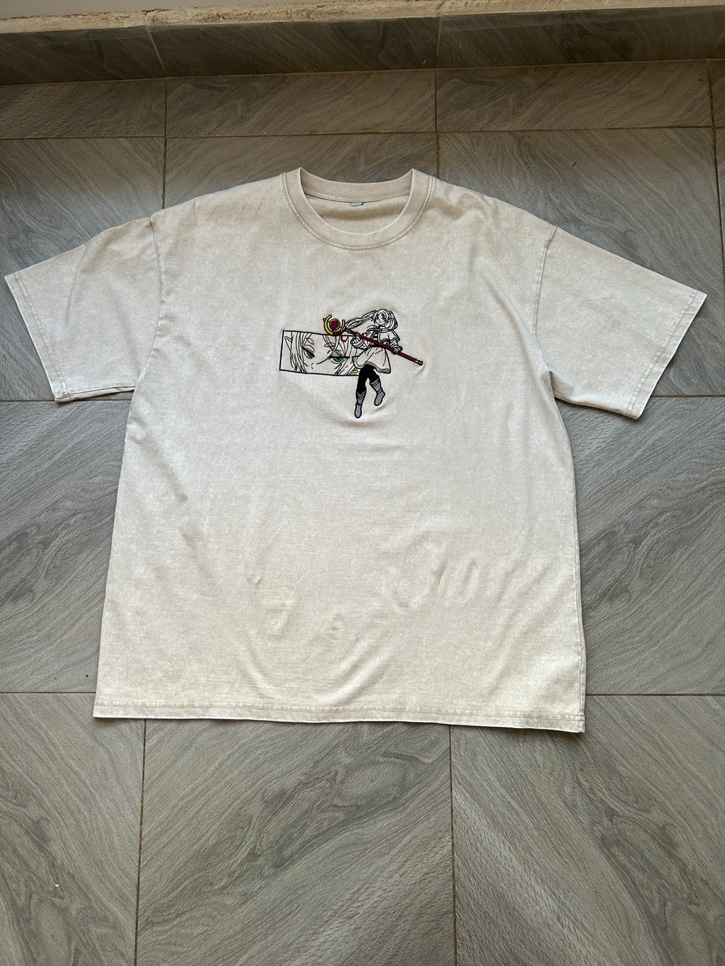 Frieren oversized Tee